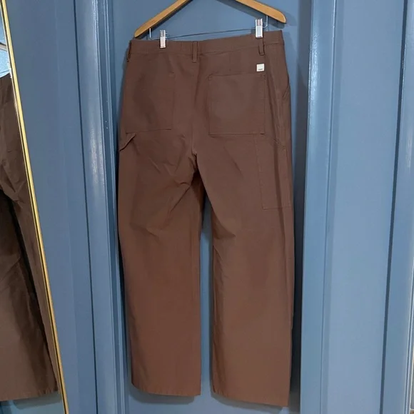 Vuori Women's Wide Leg Pants in Chocolate Brown - Picture 5 of 12